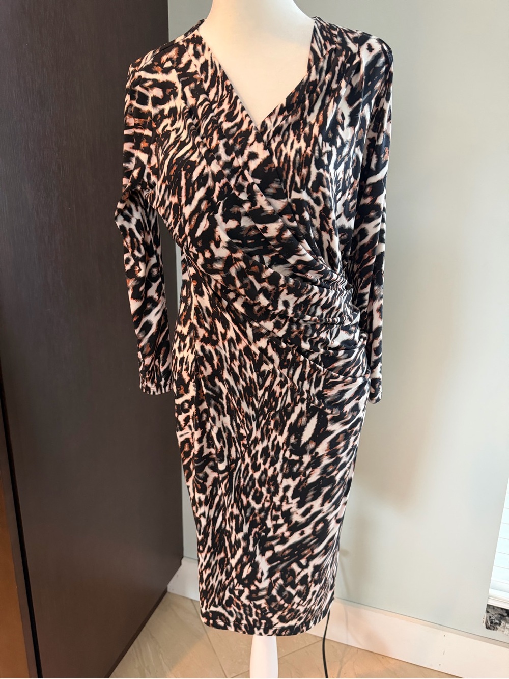 Calvin Klein Leopard Print Faux Wrap Dress Size 6 Ruched V-Neck, corporate chic